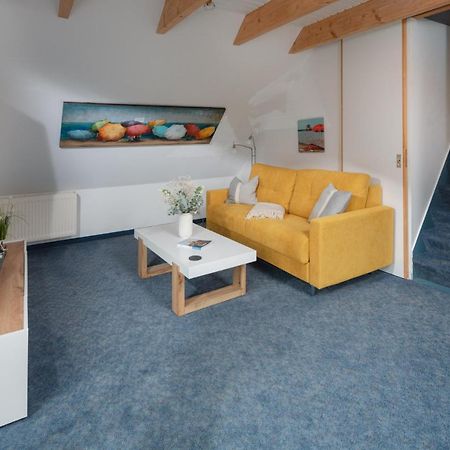 Ferienwohnung Schwalbennest ノルダーナイ エクステリア 写真