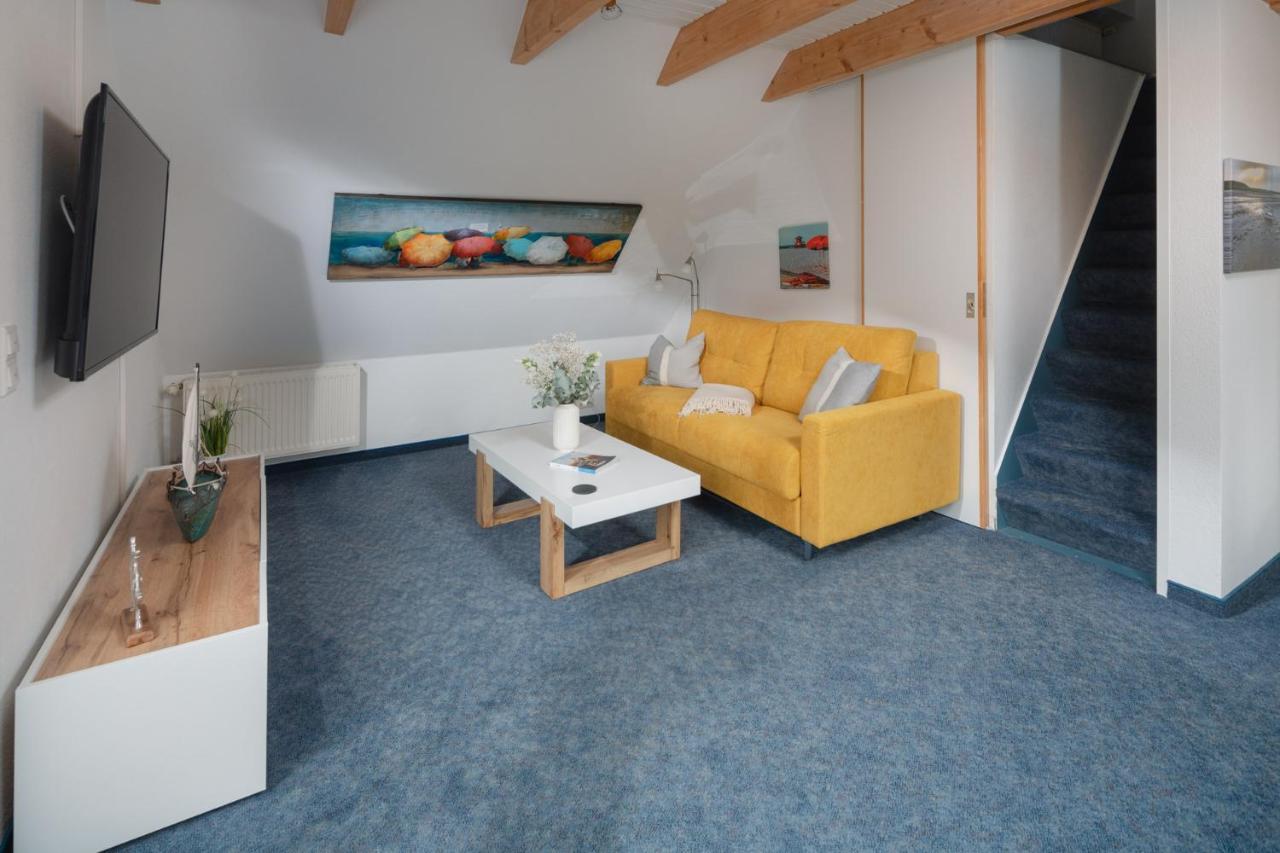 Ferienwohnung Schwalbennest ノルダーナイ エクステリア 写真