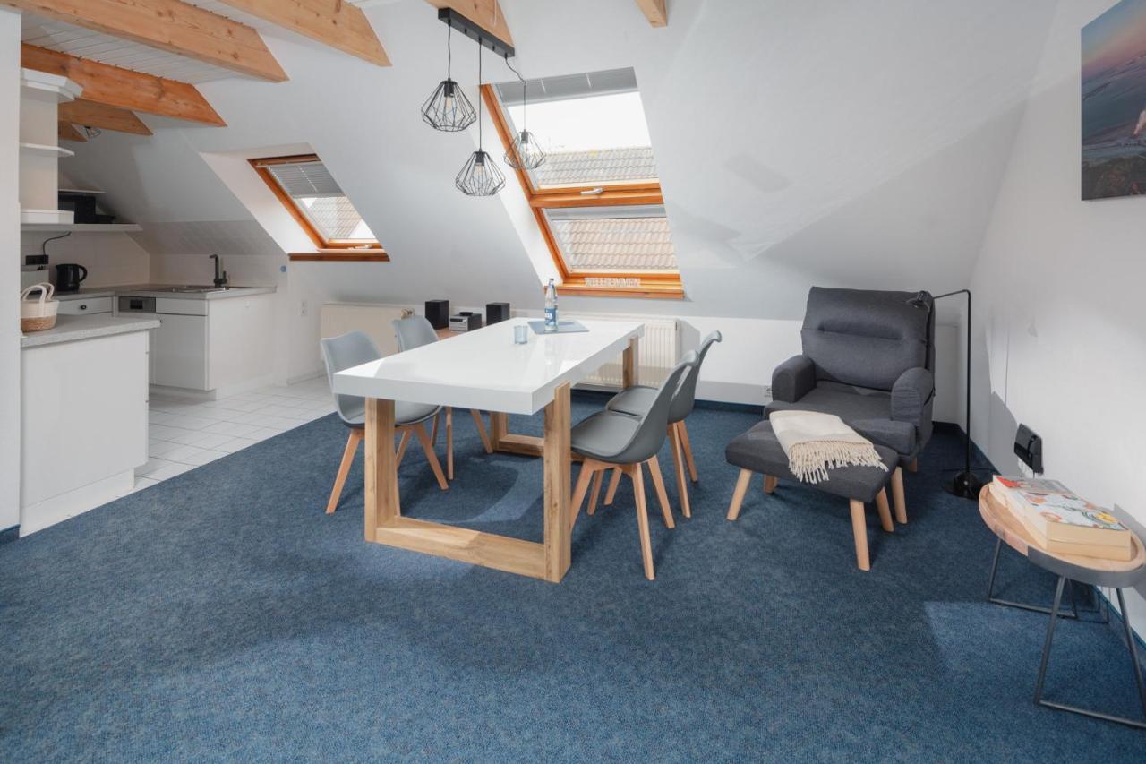 Ferienwohnung Schwalbennest ノルダーナイ エクステリア 写真